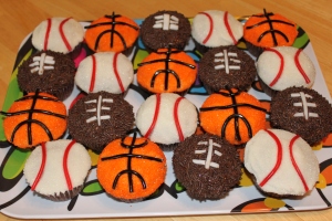 sports cupcakes 002