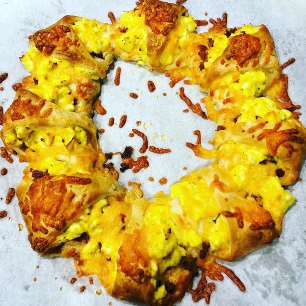 Bacon, Egg and Cheese Brunch Ring`